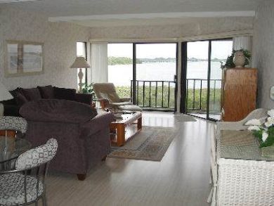 Holmes Beach Vacation Rental with Bay View Sleeps Five